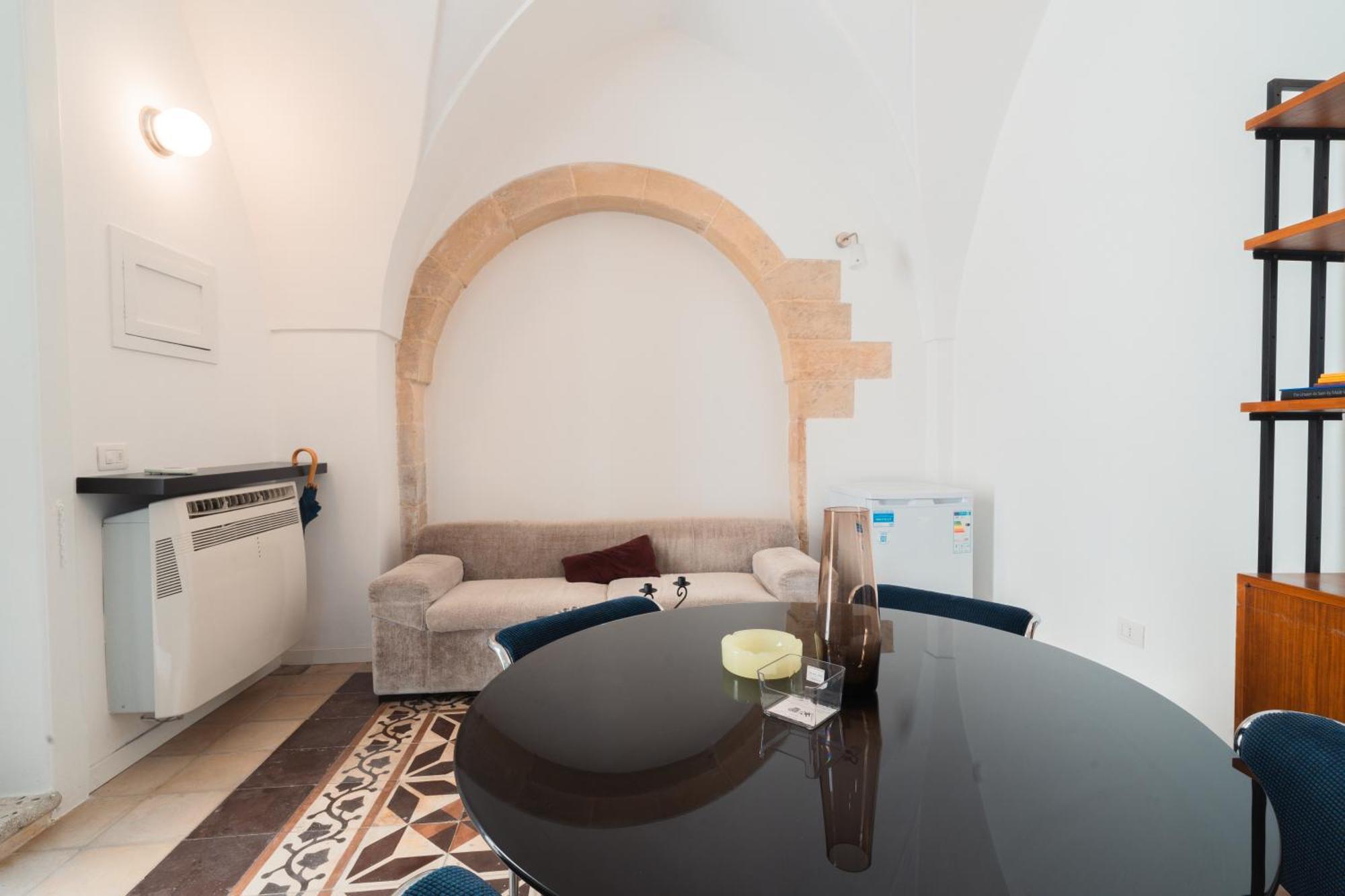 לצ'ה Donna Cristina Historic Apartment מראה חיצוני תמונה